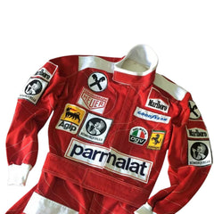 Close-up of Niki Lauda’s 1976 racing suit detailing, capturing the fine craftsmanship of Ferrari’s design and the sponsor logos, a testament to his legendary comeback.Bestracewear